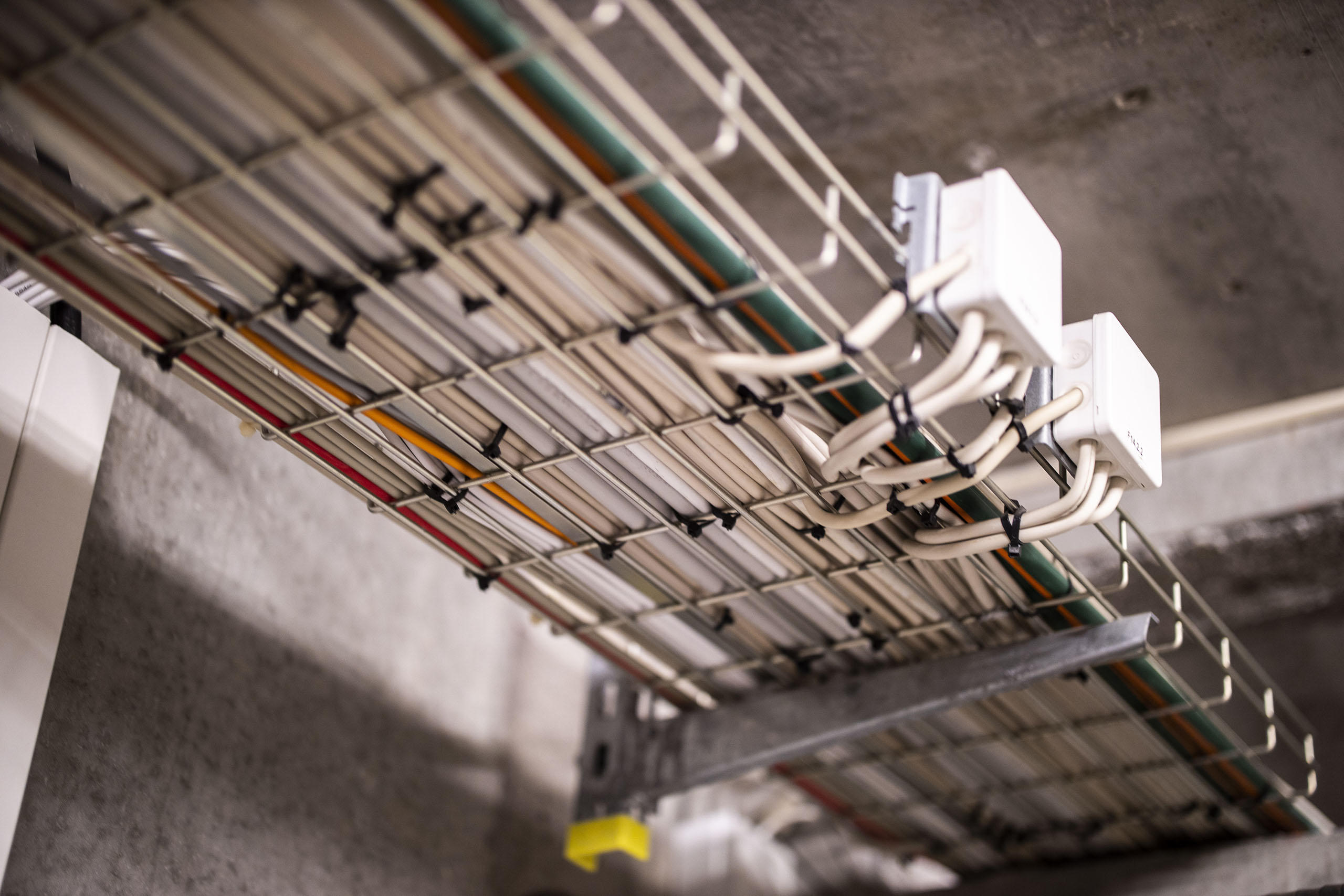 tekniske installationer til erhverv og privat